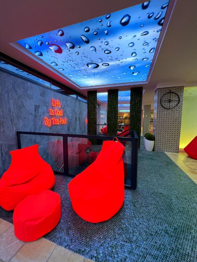 Hotel Sara & Spa Приштина Экстерьер фото
